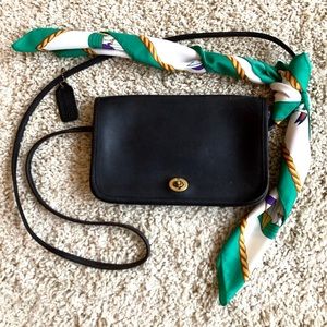 Genuine COACH Vintage black leather crossbody bag